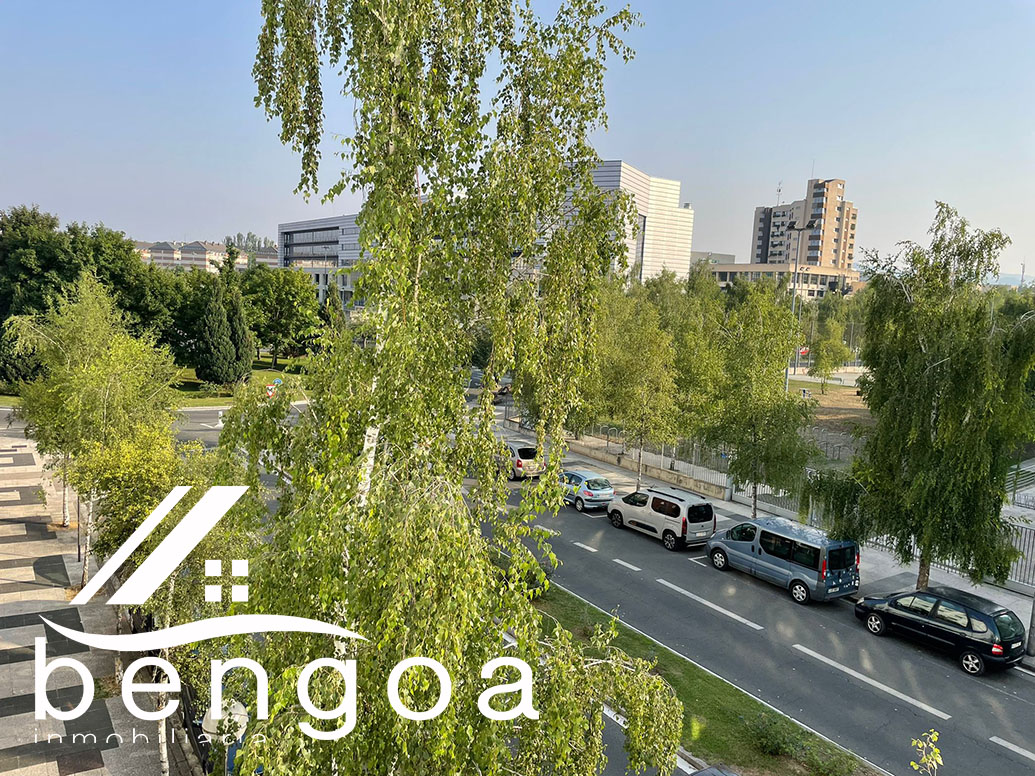 Piso en alquiler en C/ Donosti, Ibaiondo, Vitoria