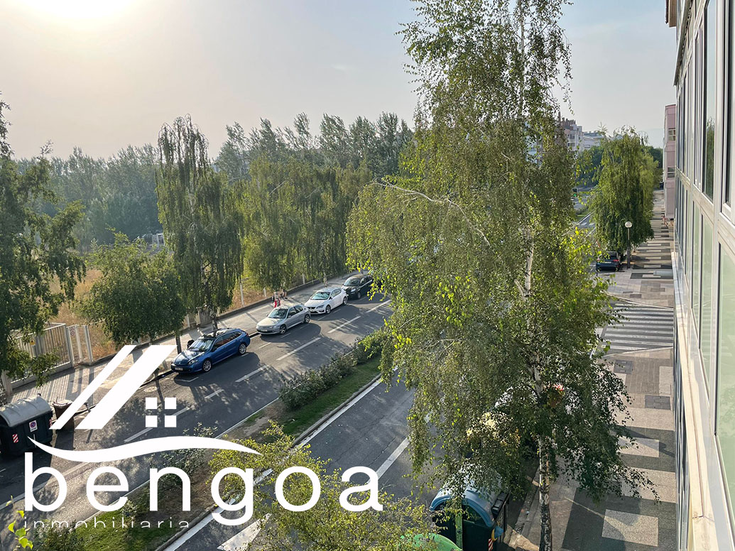 Piso en alquiler en C/ Donosti, Ibaiondo, Vitoria