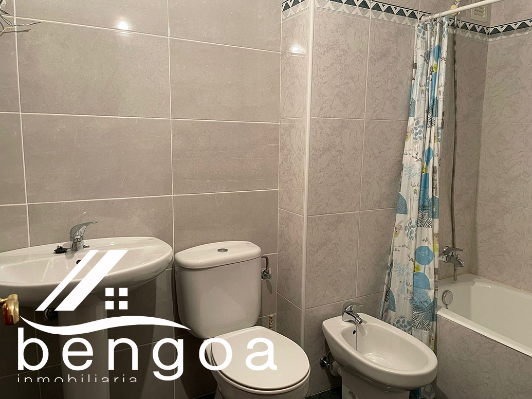 Piso en alquiler en C/ Donosti, Ibaiondo, Vitoria