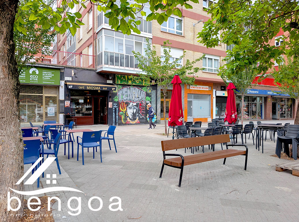 BAR MIOSMA EN ACTIVO CON GRAN TERRAZA