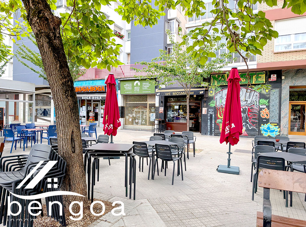BAR MIOSMA EN ACTIVO CON GRAN TERRAZA