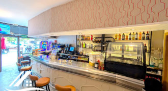 BAR MIOSMA EN ACTIVO CON GRAN TERRAZA
